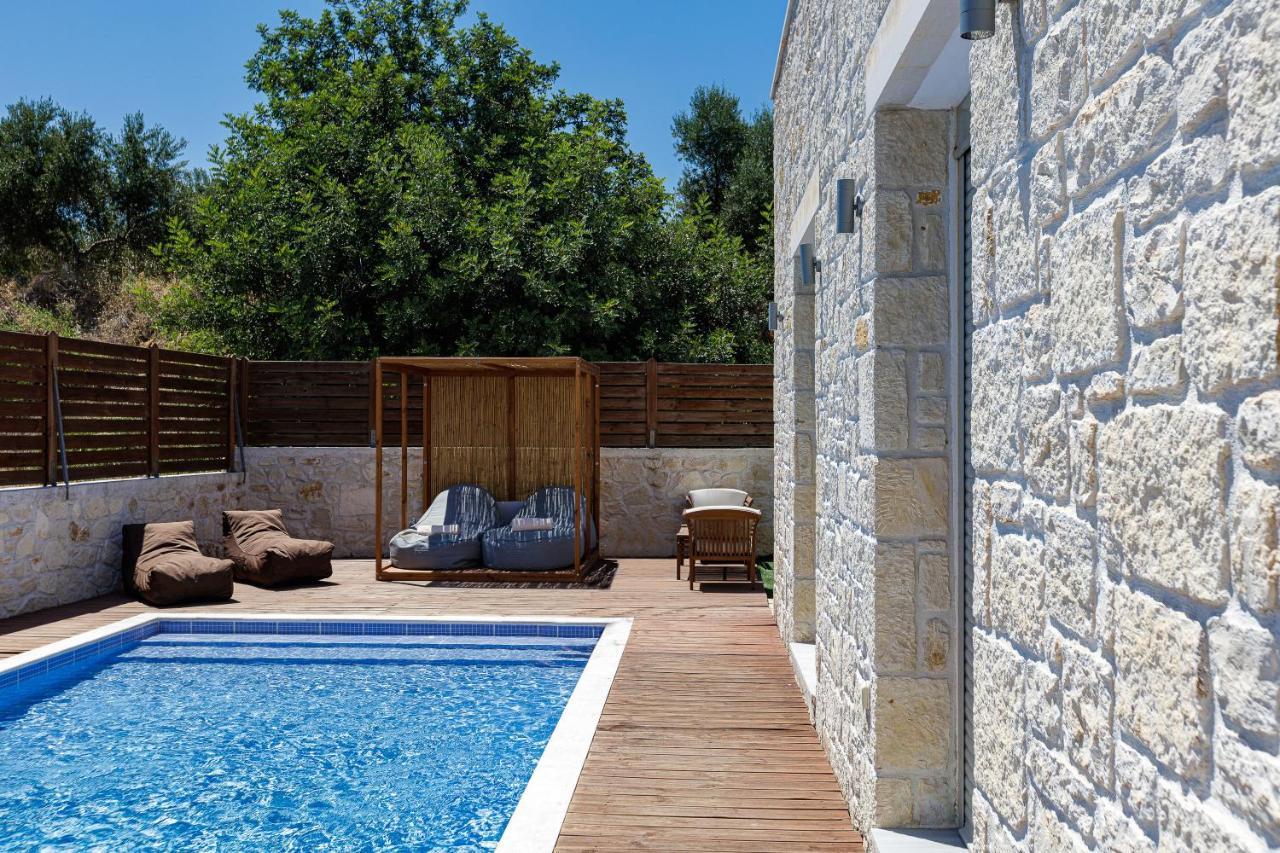 Villa Vera - With Private Heated Pool & Jacuzzi Pangalohóri Kültér fotó