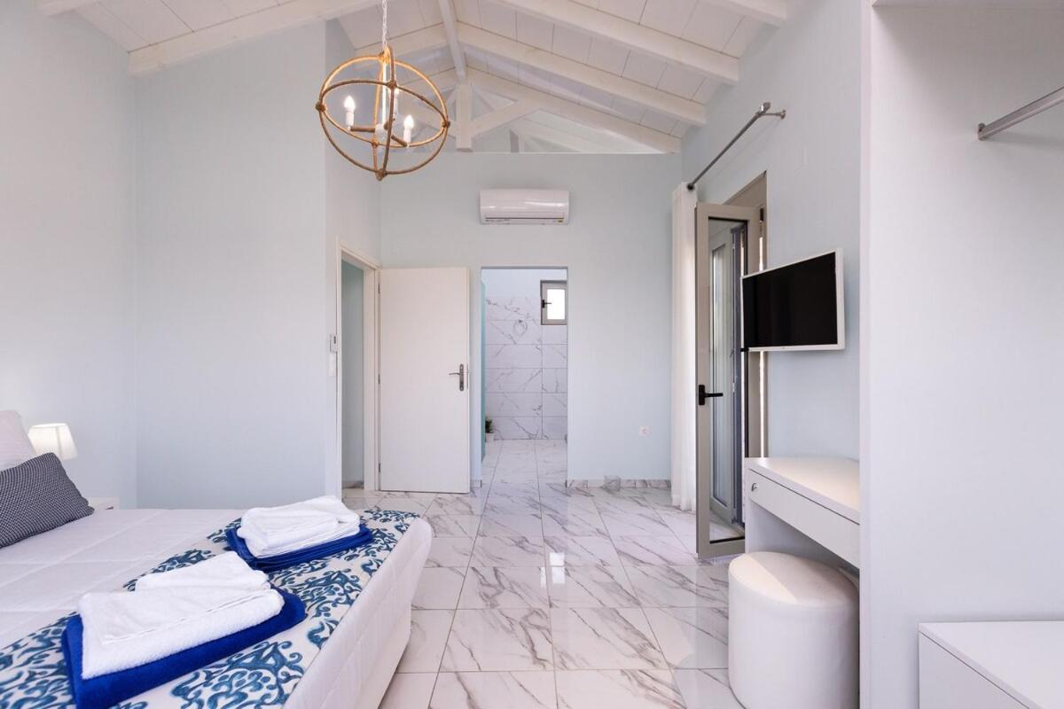 Villa Vera - With Private Heated Pool & Jacuzzi Pangalohóri Kültér fotó